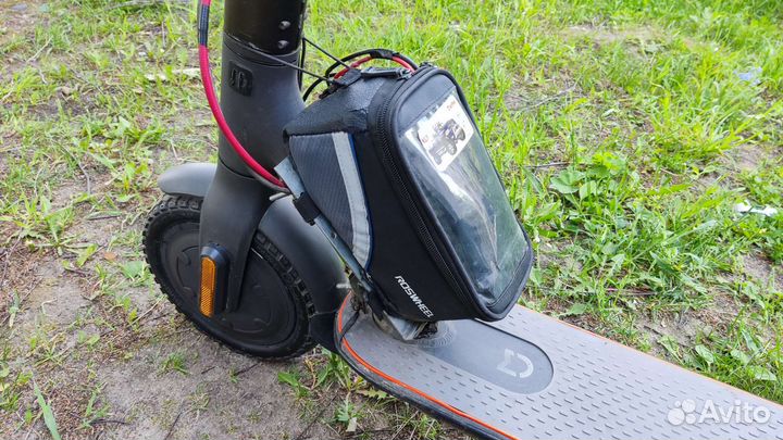 Электросамокат Xiaomi M365 с батареей 17,800 мАч