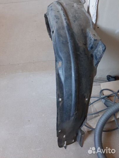 Подкрылок honda accord 7