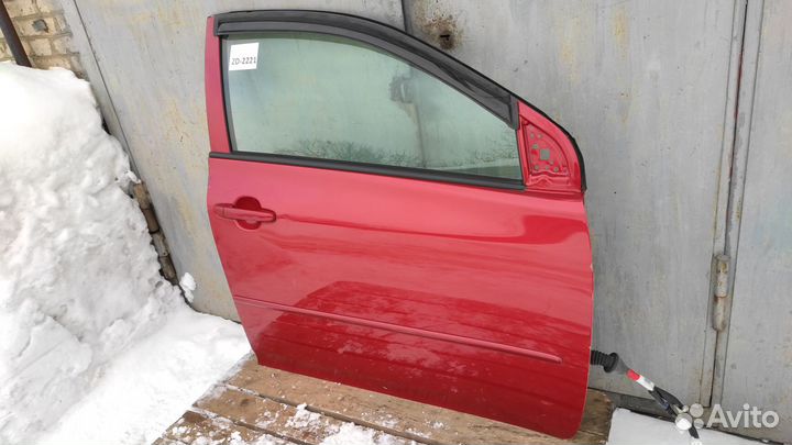Тайота Корола Передняя правая дверь 150