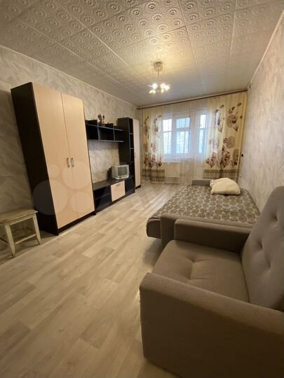 2-к. квартира, 50 м², 2/5 эт.