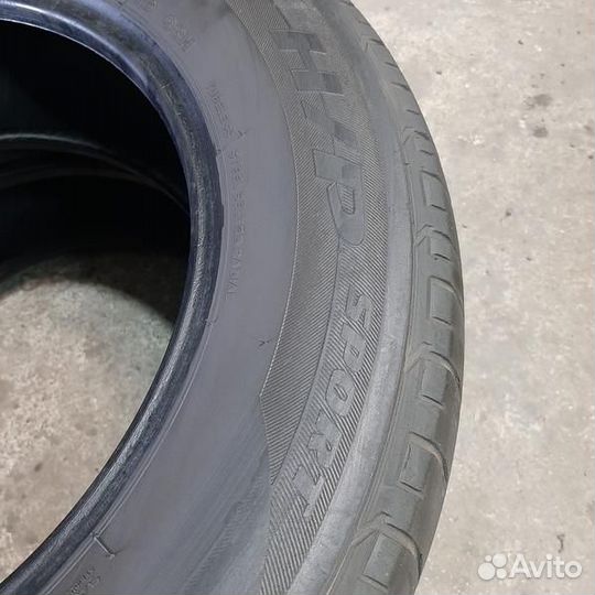 Bridgestone Dueler H/P Sport 215/65 R17