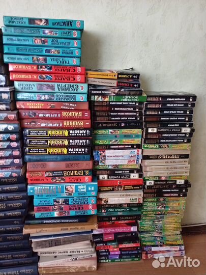 Продаю книги