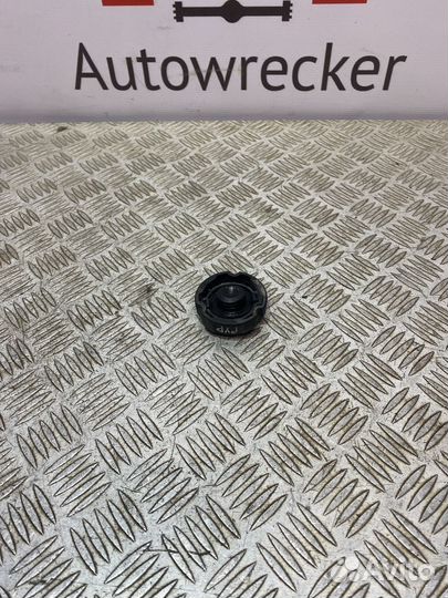 Крышка бачка гур Hyundai Solaris1 хэтчбек