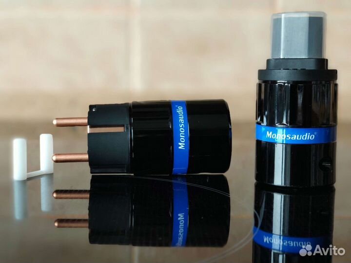 Оригинал Медные силовые коннекторы Monosaudio