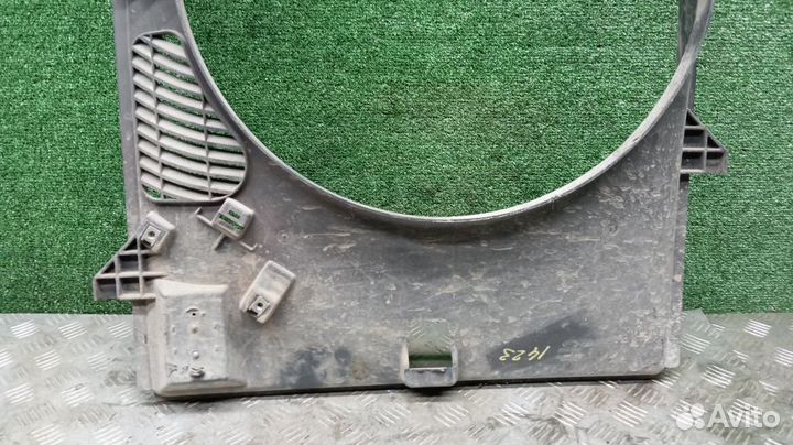 Диффузор радиатора Kia Mohave