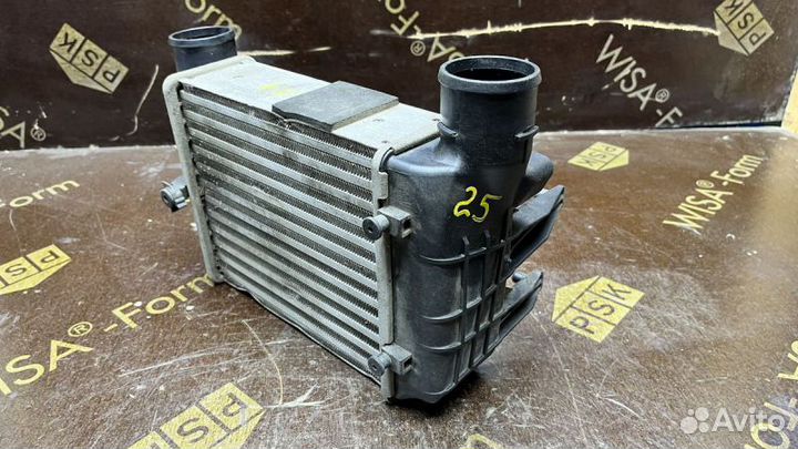 Интеркулер левый Audi A4 B6 8E 1983