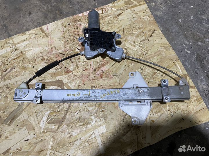 Стеклоподъемник задний левый Хендай Соната