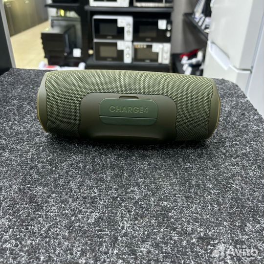 Портативная акустика JBL Charge 4