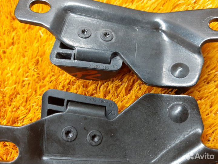 Отбойник крышки багажника Bmw X5 E70 N52B30A 2007