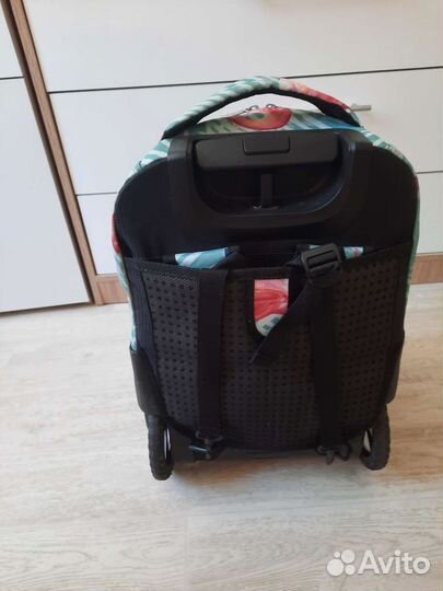 Рюкзак на колесах 