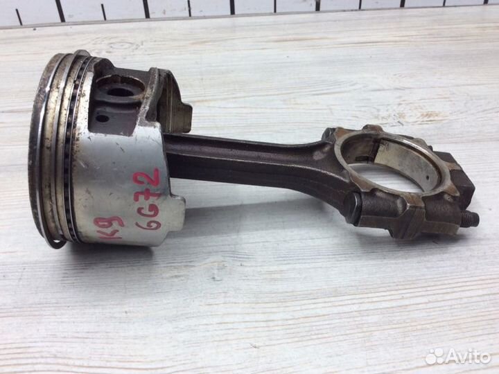 Поршень с шатуном Mitsubishi Pajero/Montero Sport