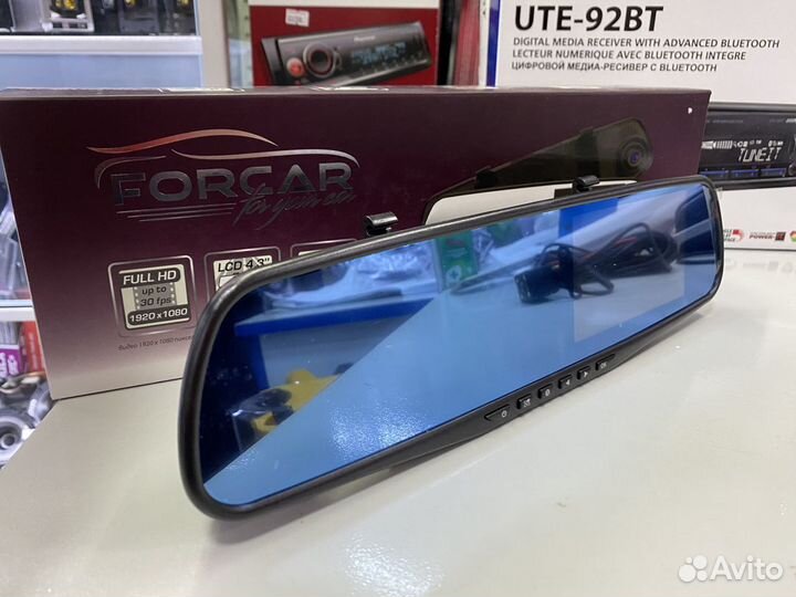 Регистратор с камерой заднего вида