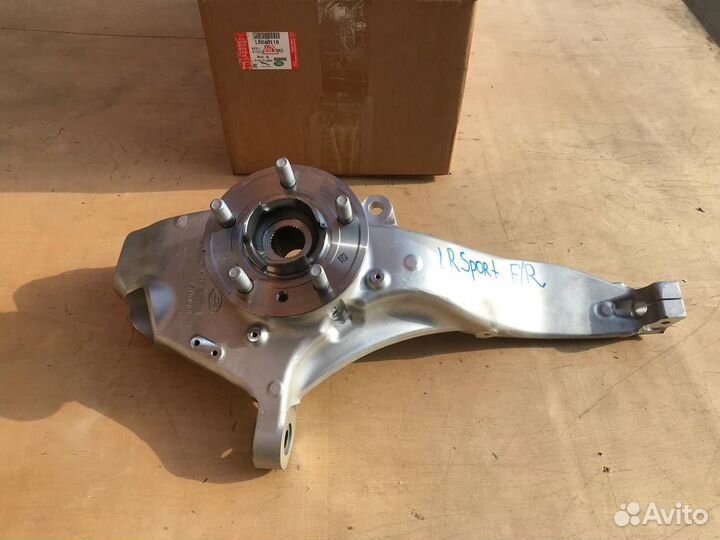 Поворотный кулак право Range Rover Sport Discovery