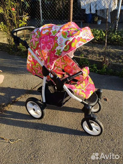 Прогулочная коляска