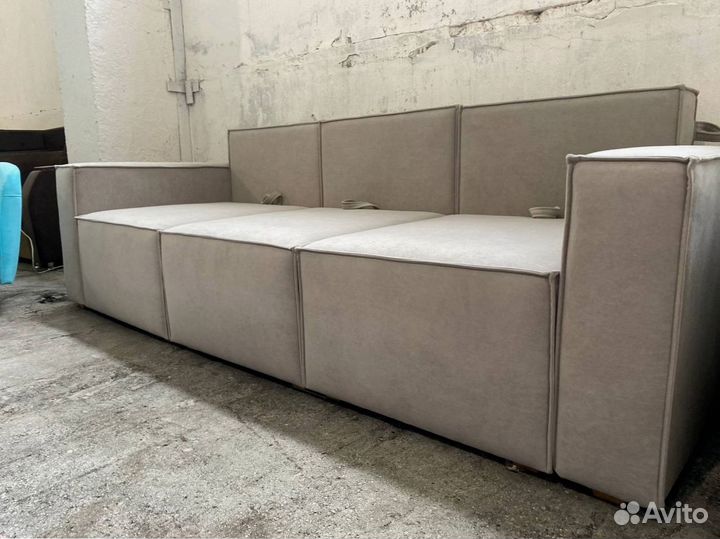 Диван новый 320*102