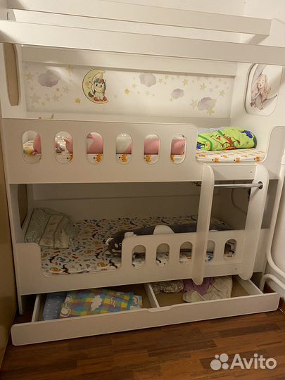 Двухъярусная кровать домик бу