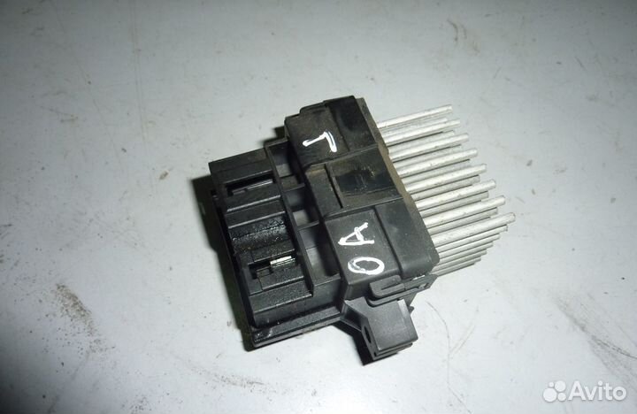 Opel Astra J Резистор отопителя