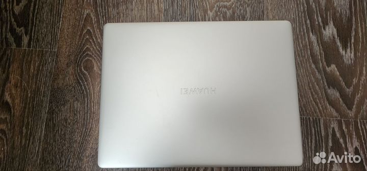 Huawei Matebook 13 AMD R5