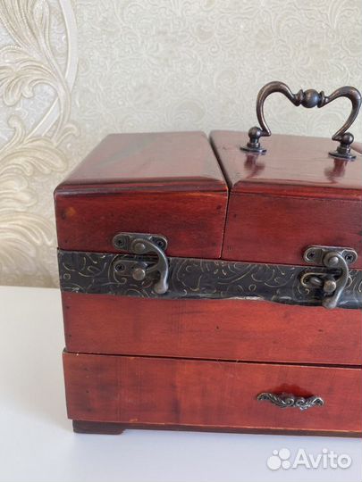 Шкатулка сундук