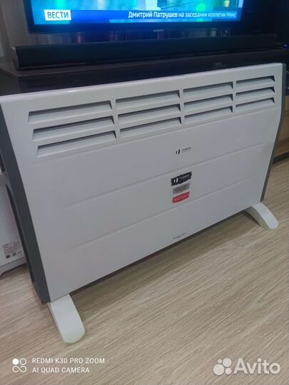 Конвектор Timberk 2кВт рассчитан 25-30 кв.м Швеция