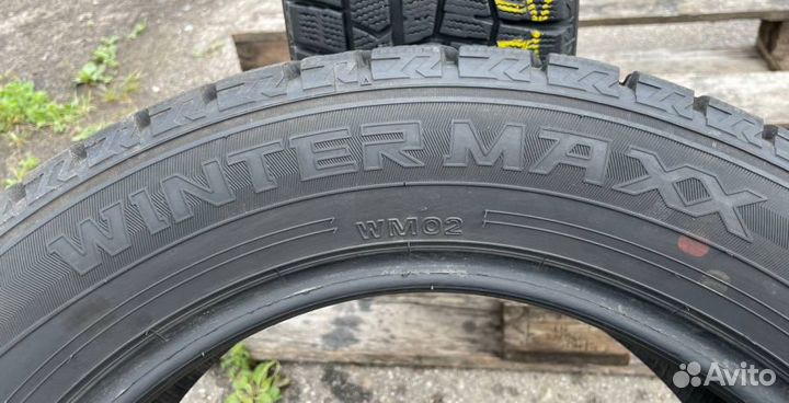 Dunlop Winter Maxx WM02 205/55 R16