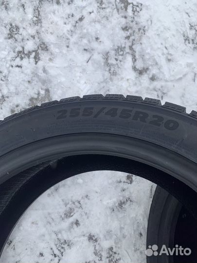 Gripmax SureGrip Pro Ice 255/45 R20