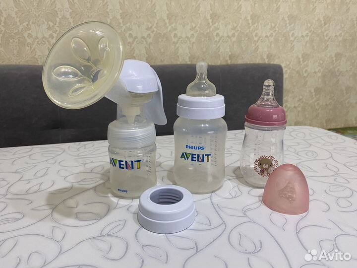 Молокооотсос Avent + 2 бутылочки для кормления