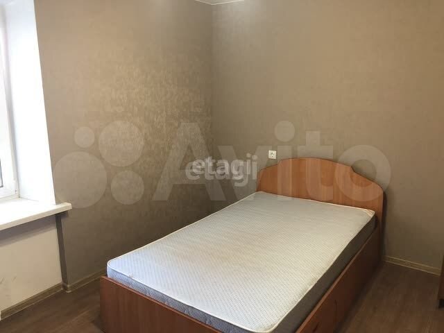 4-к. квартира, 96 м², 4/10 эт.