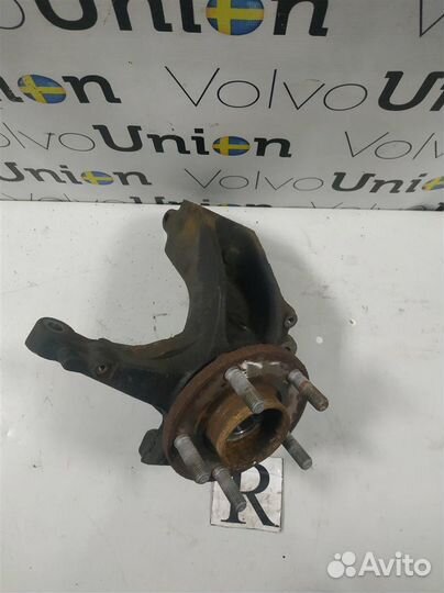 Кулак поворотный передний правый Volvo C30 (2010