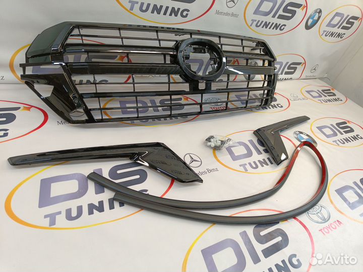 Решетка Land Cruiser 200 с 2016г Executive Black