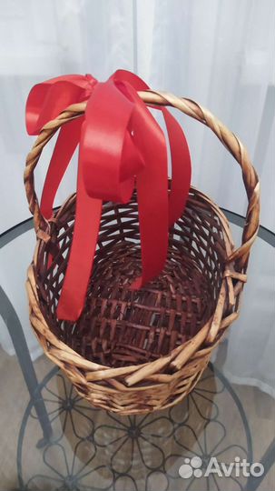 Корзинка плетеная