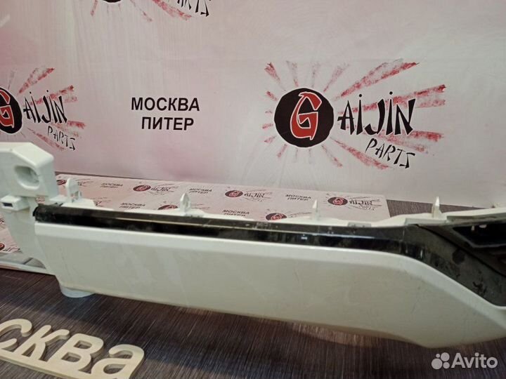 Юбка бампера задняя Toyota Land Cruiser 300 2021