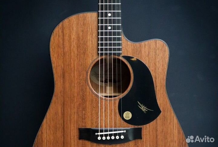 Электроакустическая гитара Maton + Аксессуары