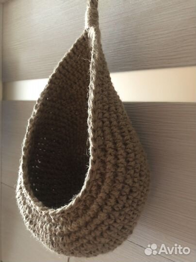 Подвесная корзинка-капелька из джута ручная работа