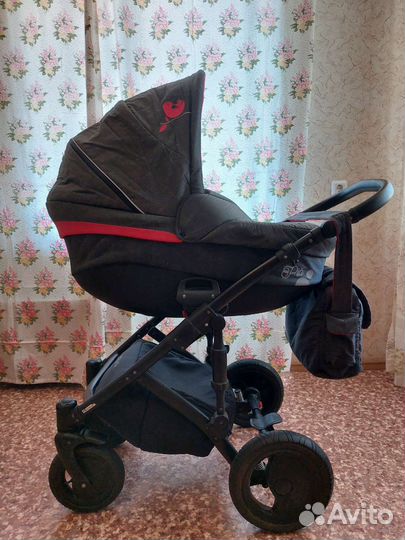 Коляска Tutis Zippy Pia 3 в 1