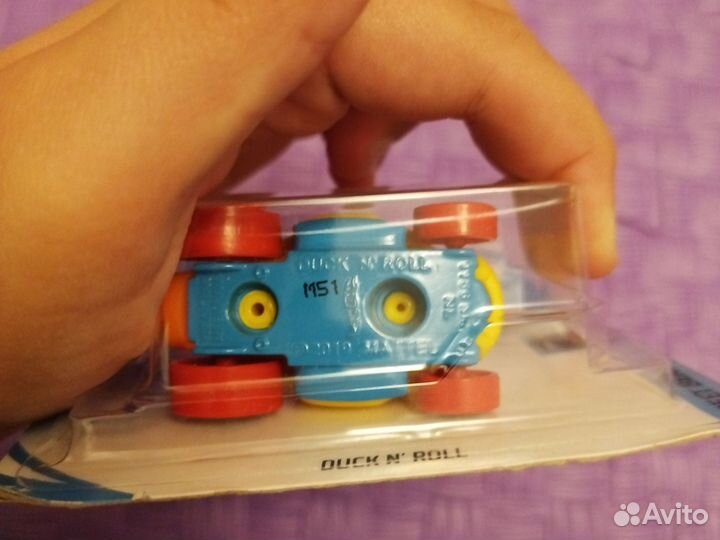 Машинка hotwheels duck N roll 2019