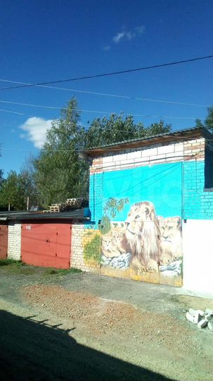 Гараж, > 30 м²