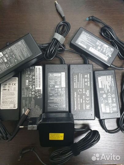 Блок питания для ноутбуков (зарядное устройство)