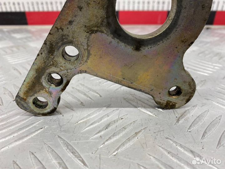 Б/У крепление трамблера (кронштейн) Toyota Town