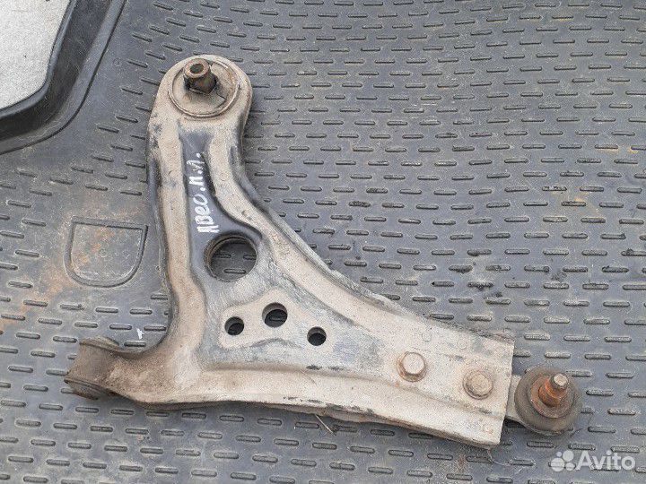 Рычаг подвески Chevrolet Aveo T200