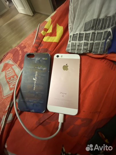 iPhone SE, 16 ГБ