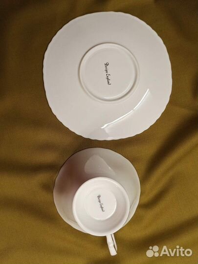 Чайная пара белая в подарочной коробке