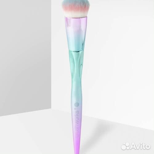 Кисть brushworks HD Multi-Tasking Oval Brush