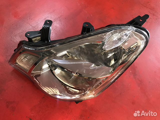 Фара передняя левая Nissan Almera G15