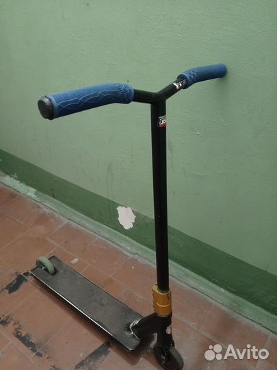 Трюковой самокат