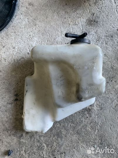 Расширительный бачок Тойота Камри 40