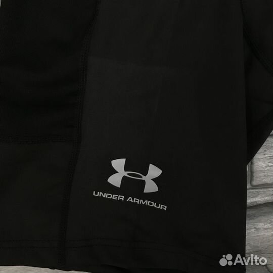 Компрессионные шорты Under Armour