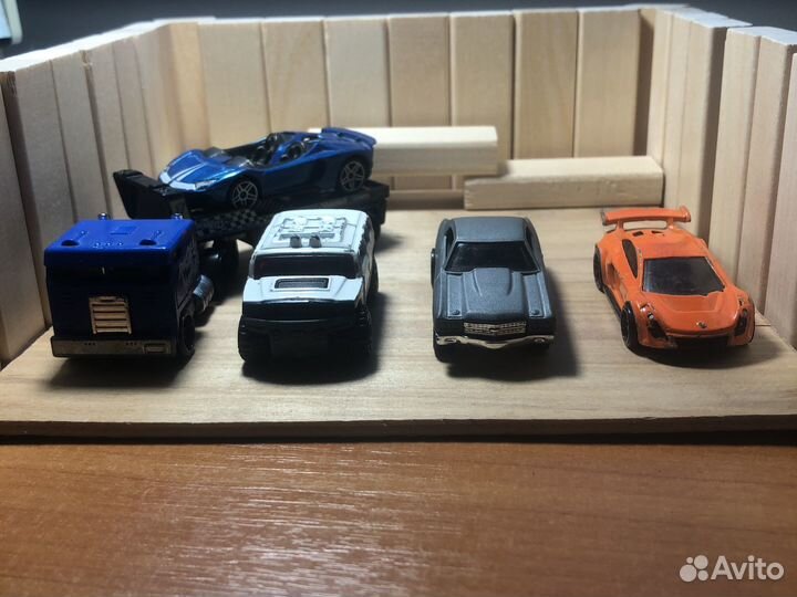 Hot wheels машинки