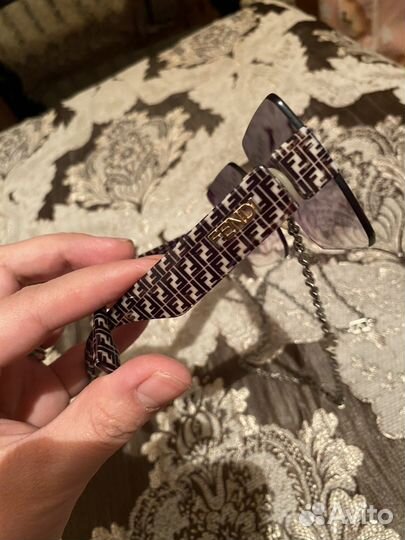 Солнцезащитные очки женские брендовые фенди