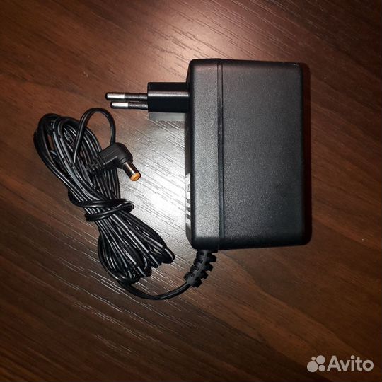 Адаптер 9В 0,35А для радиоприёмников